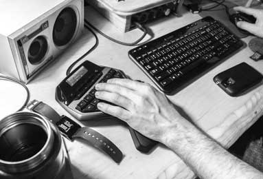 Tokenim钱包历史版本更新记录：安全功能与跨链操作演变分析